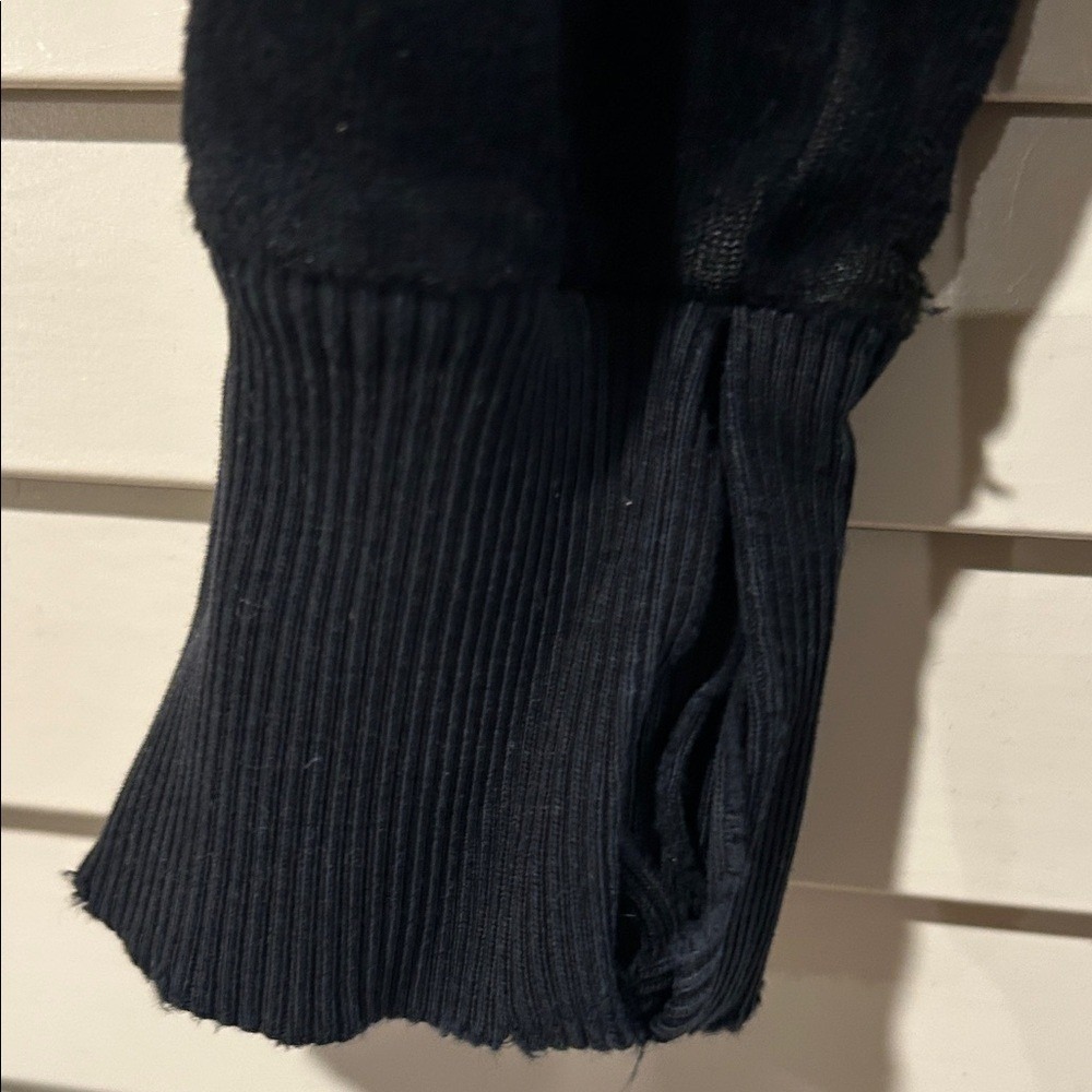 Vintage Y2K Juicy Couture Black Velvet V-Neck Sweater Size Small - Picture 4 of 8